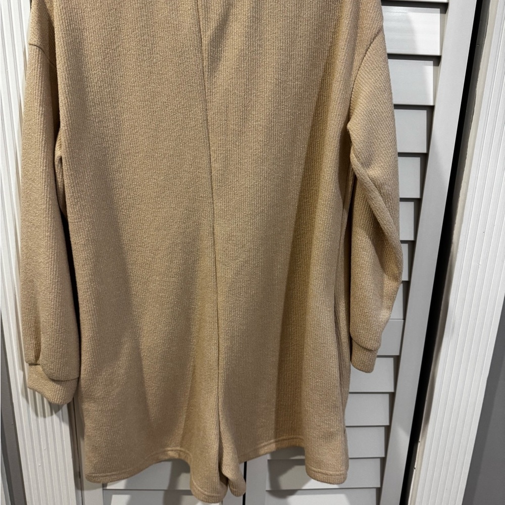 Tan Button-Up romper - Picture 4 of 4